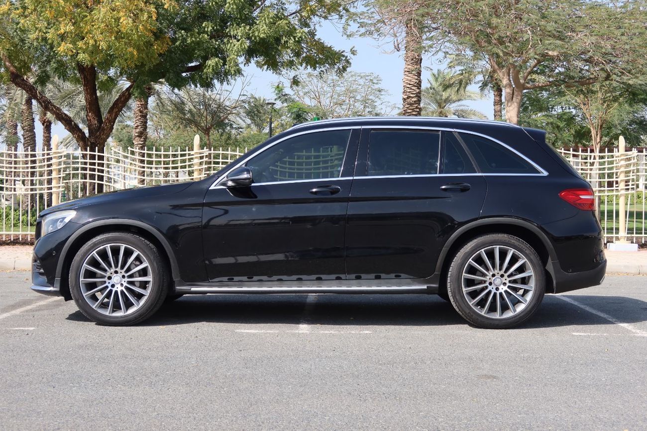 مرسيدس بنز GLC 250 4MATIC 2.0L