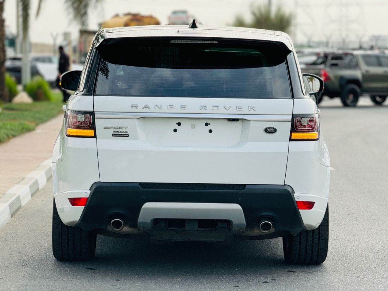 لاند روفر رينج روفر سبورت Range Rover sports Diesel RIGHT HAND DRIVE