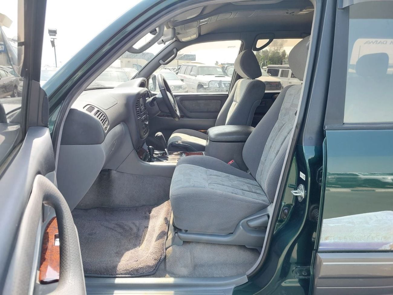 تويوتا لاند كروزر (RAMADAN OFFER) TOYOTA LAND CRUISER RHD 2001 MODEL 4.2 L DIESEL AUTOMATIC(PM23194)