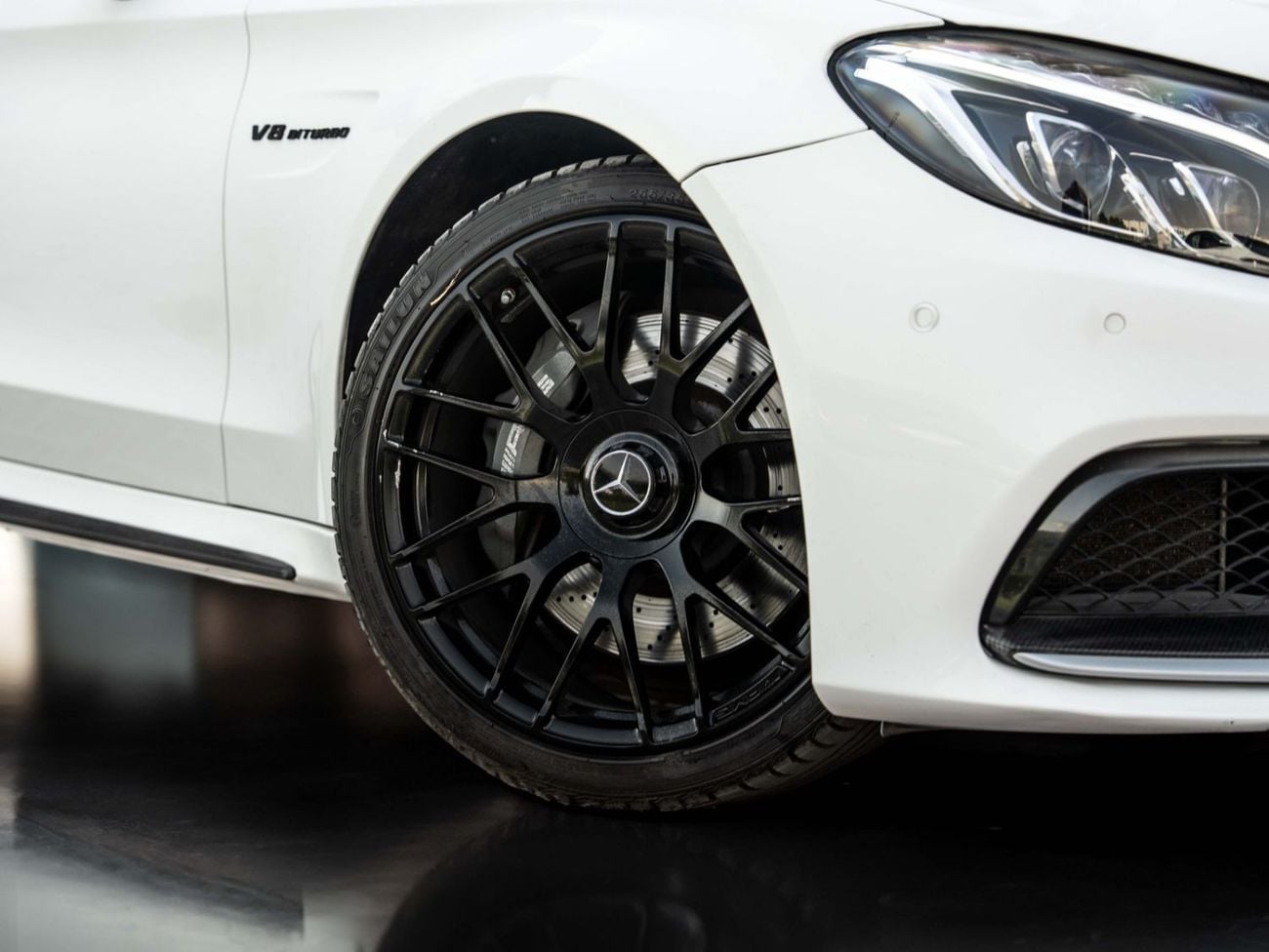 Mercedes Benz C63 AMG STD