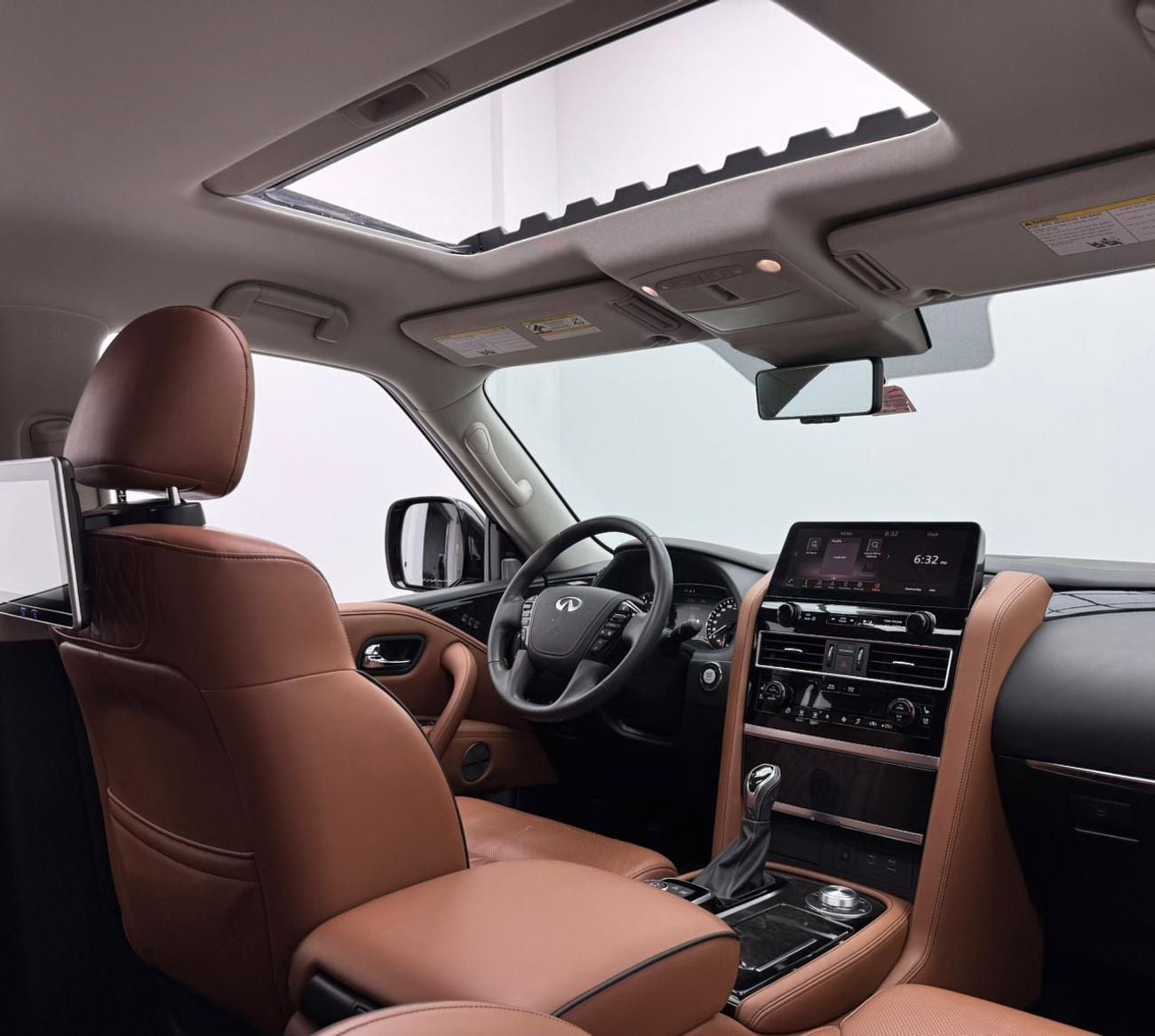 Infiniti QX80 2022 Infiniti QX80 Luxury, 3/2028 Infiniti Warranty, Infiniti Service History, GCC