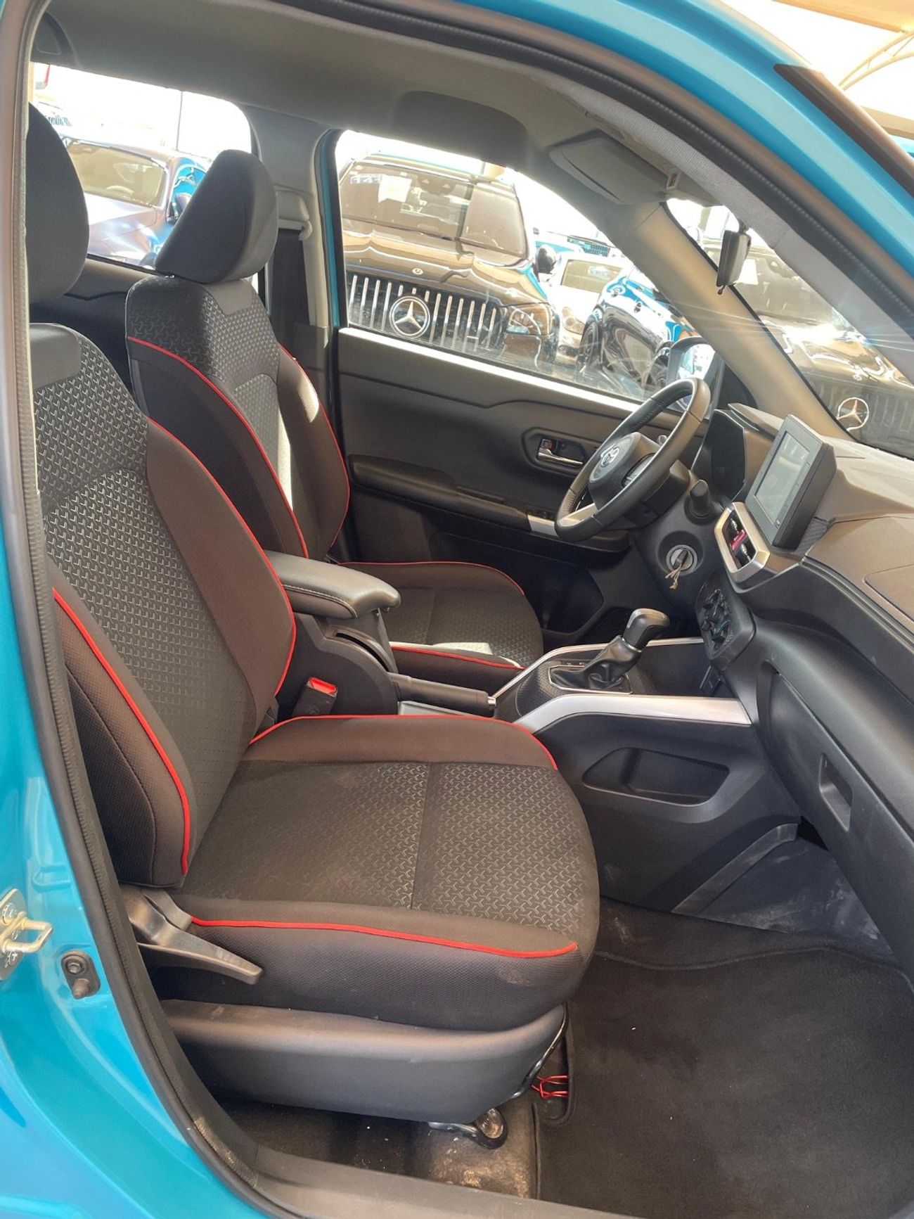 Toyota Raize E