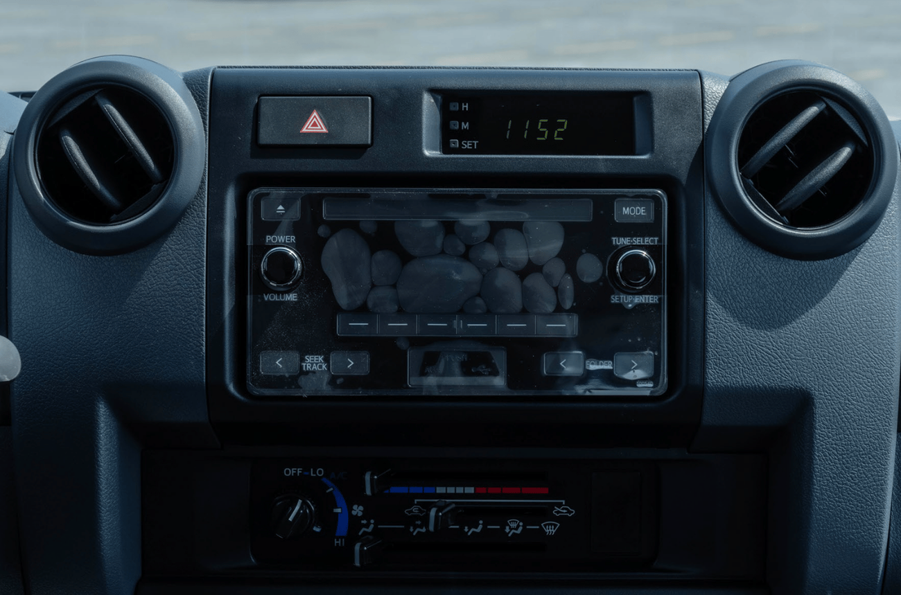 تويوتا لاند كروزر 70 ECTP2M018 –2025 Toyota LC78 3 Doors Hardtop - 4.2L Diesel Manual - Std - White