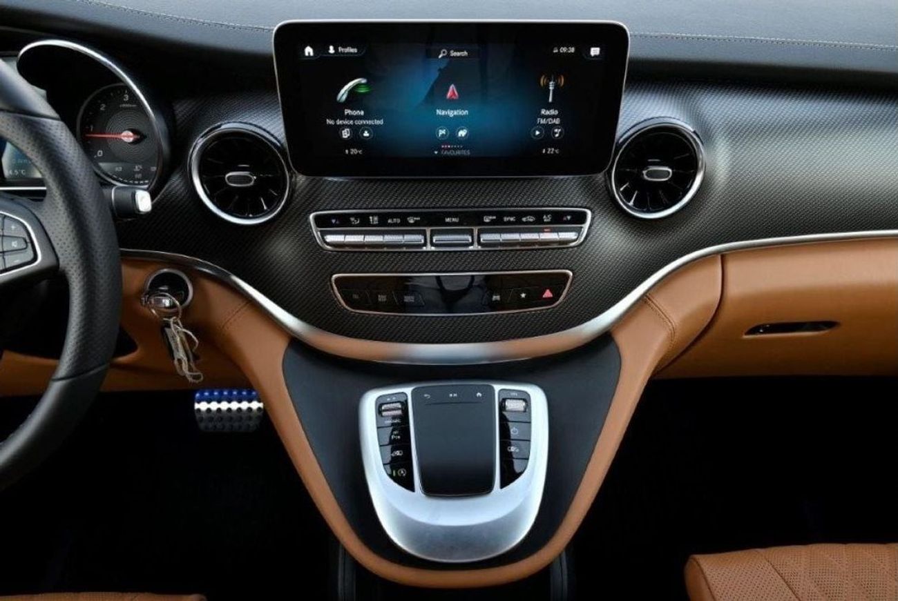 Mercedes-Benz V 300 MERCEDES BENZ VIP EDITION V300D 2.0L DIESEL 4-SEATER AUTOMATIC