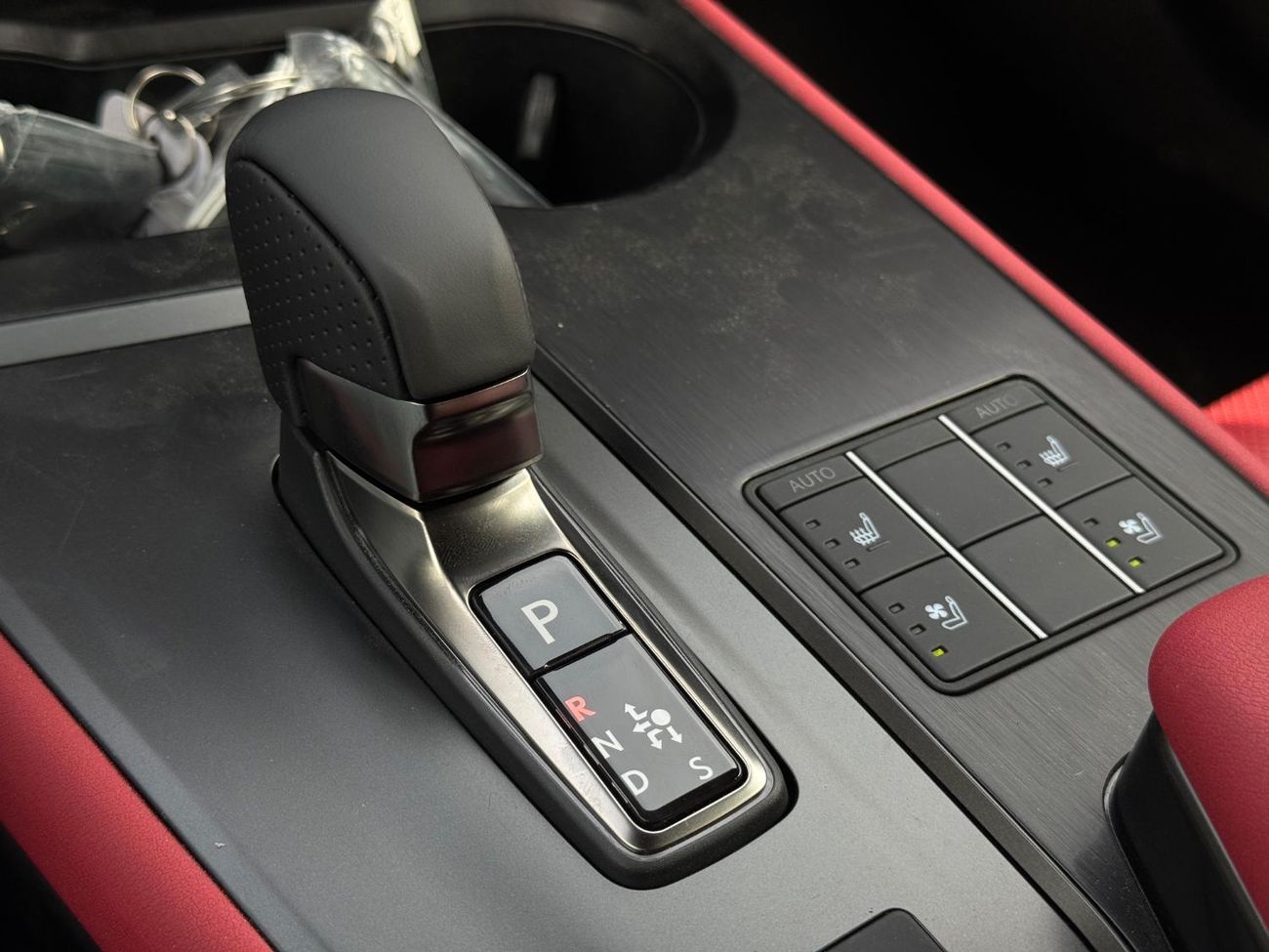 Lexus UX300h F Sport Prestige 2.0L