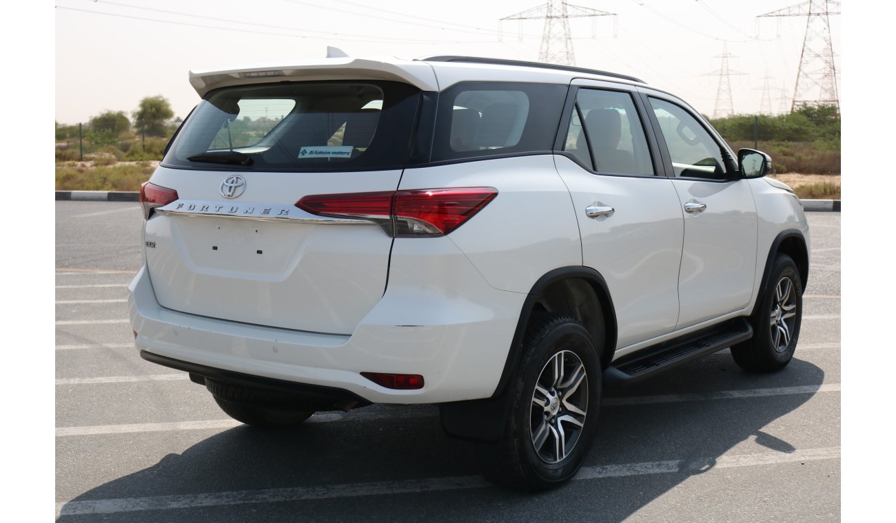 تويوتا فورتونر EXR 7 SEATER SUV WITH GCC SPECS