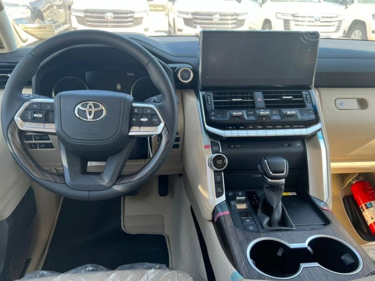 تويوتا لاند كروزر Toyota Land Cruiser VXR 3.5L  Twin turbo