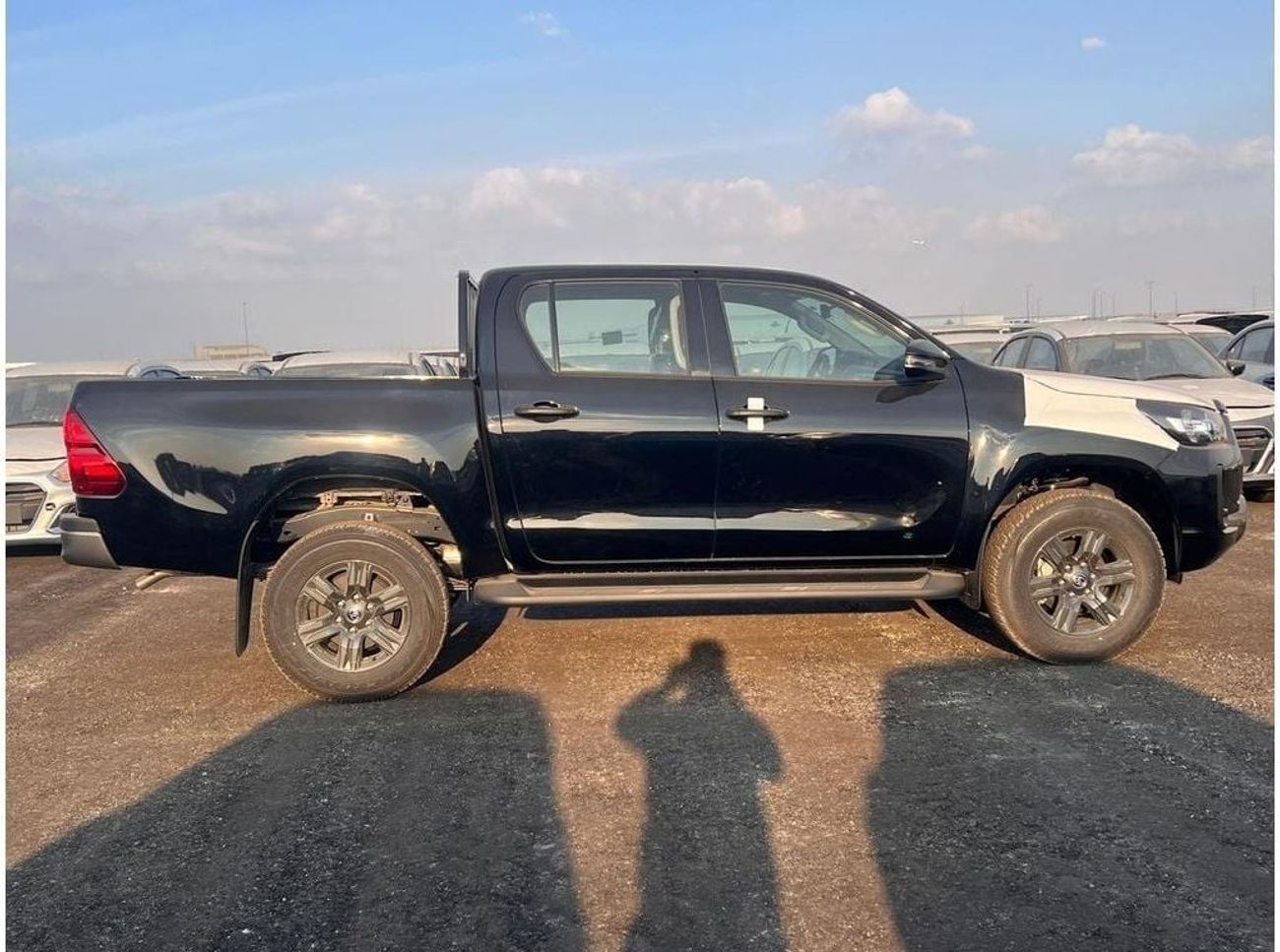 Toyota Hilux TOYOTA HILUX 2.7 4x4 DC PETROL AUTOMATIC FOR NIGERIA