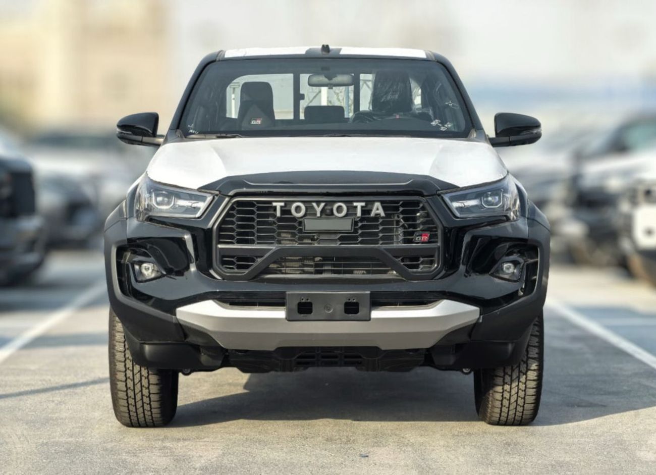 تويوتا هيلوكس GR Sport 4.0L