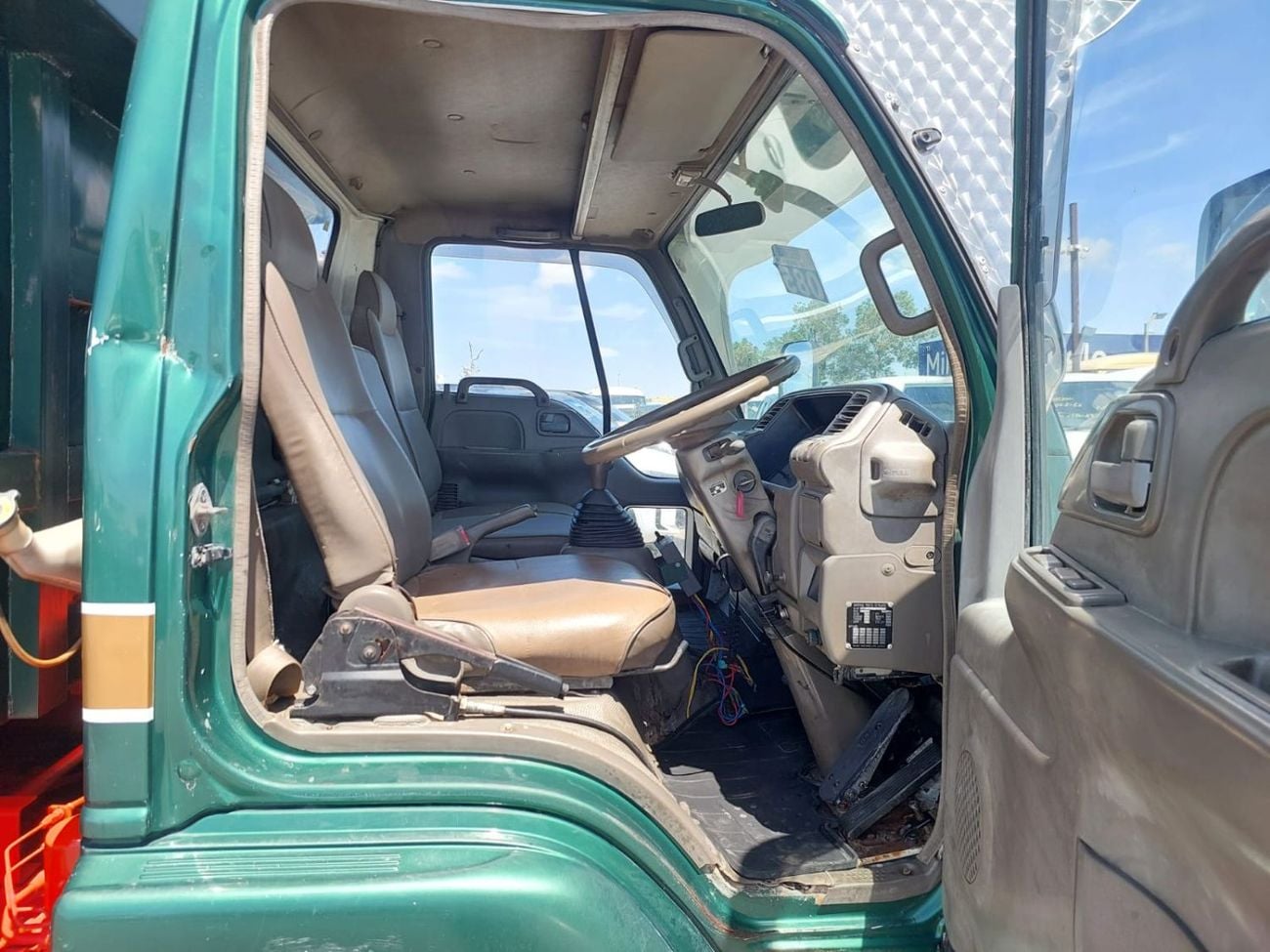 إيسوزو فوروارد ISUZU FORWARD JUSTON DUMPER TRUCK RHD 1995 MODEL 8.2 L DIESEL MANUAL(PM000298)