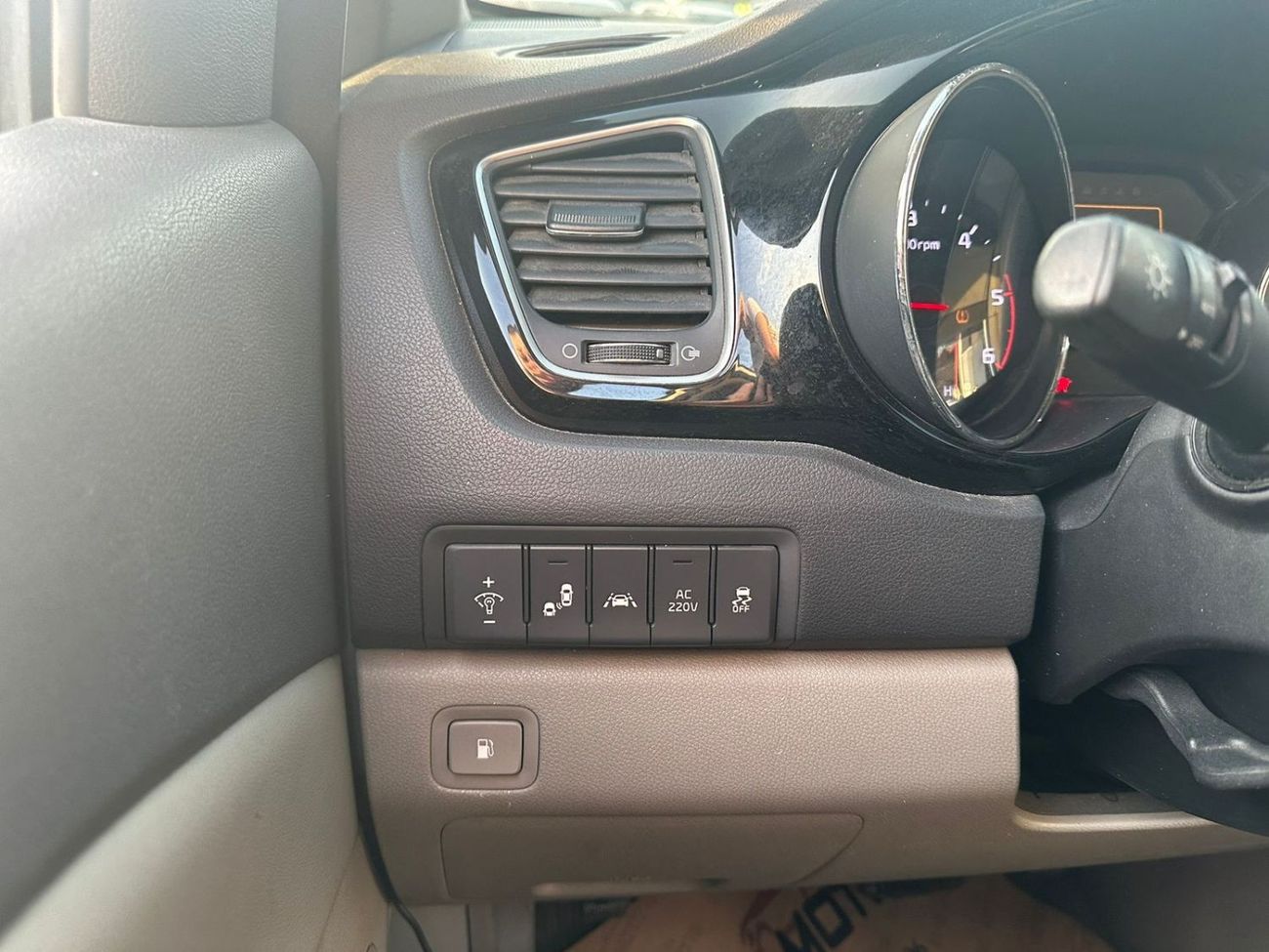 كيا كارنيفال Kia Carnival 2016  Diesel Korean Specs