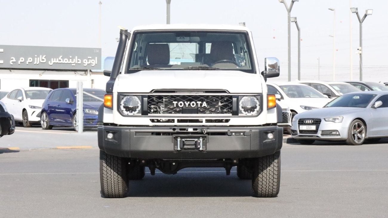 تويوتا لاند كروزر 70 LX 2.8L