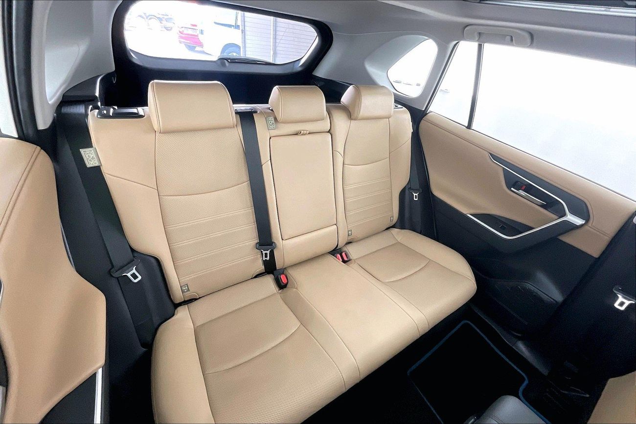 Toyota RAV4 VXR HEV | National Day Celebration | Guaranteed Warranty | 0 Down Payment