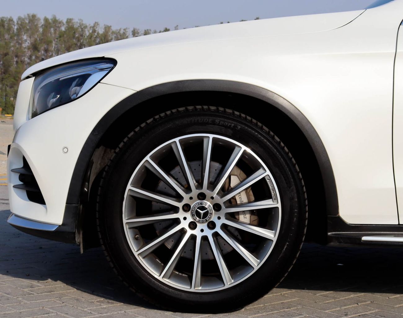 Mercedes-Benz GLC 250 4MATIC 2.0L Mercedes GLC 250, 2018 4MATIC, GCC original paint accident-free, in excellent condition