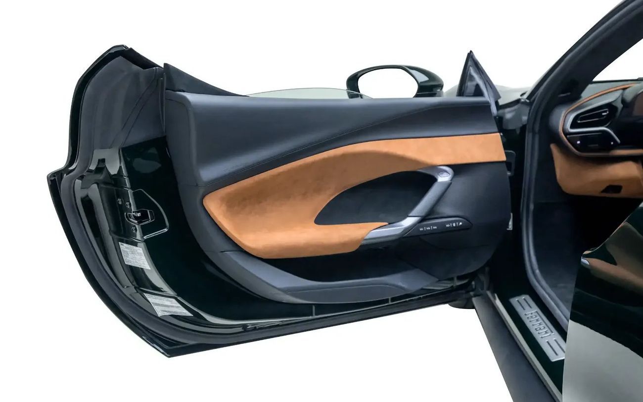 Ferrari 296 GTS - GCC Spec - With Warranty and Service Contract