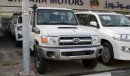 Toyota Land Cruiser LX V8 4WD