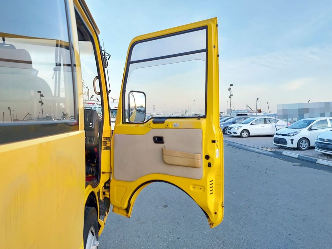 ميتسوبيشي روزا MITSUBISHI ROSA BUS RHD 2004 MODEL 4.2 L DIESEL AUTOMATIC(PM00674)