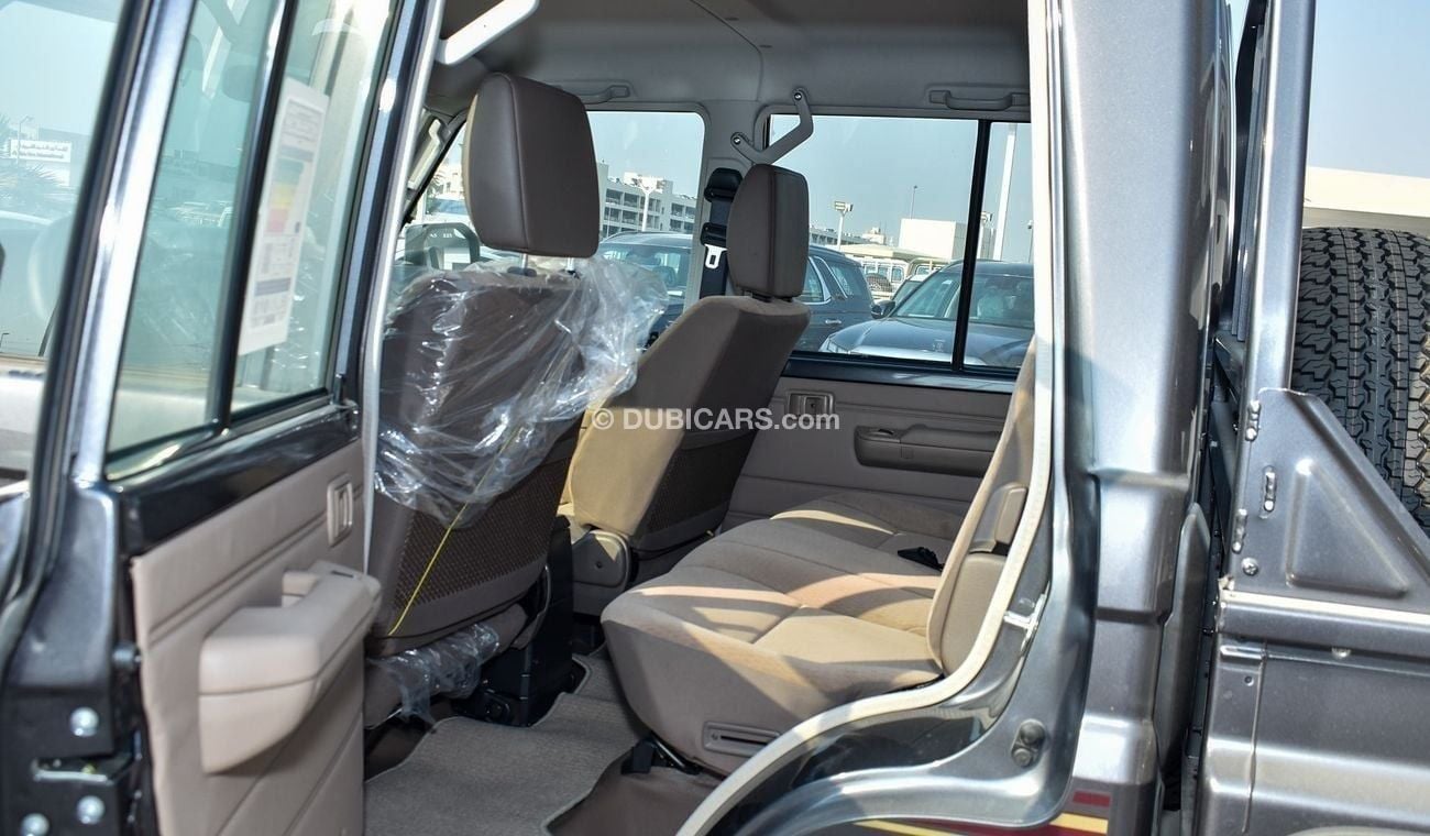 Toyota Land Cruiser 70 HT VXR D/C AT 4.0