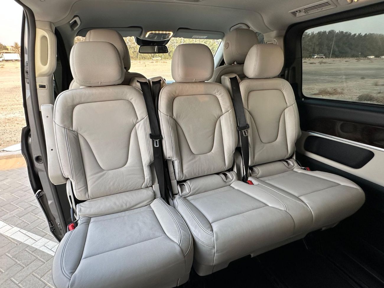 Mercedes-Benz V 250 MERCEDES V-250 2018 GCC FULL OPTION // PERFECT CONDITION