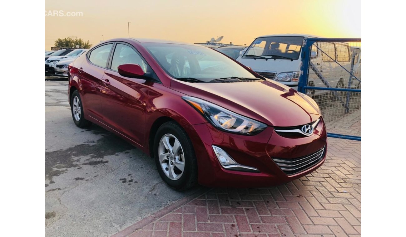 Hyundai Elantra Mint condition - very low mileage