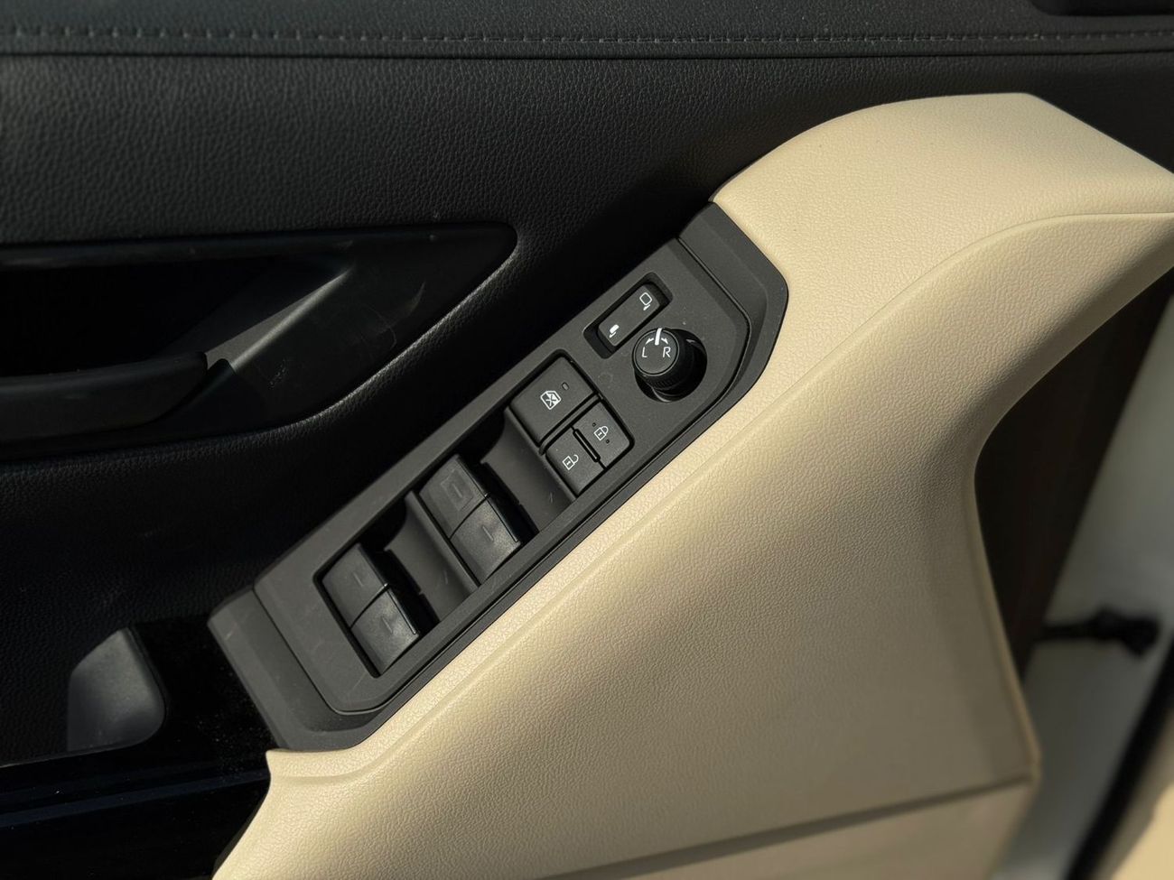 Toyota Land Cruiser GXR 3.5L oyota Land Cruiser GXR 2025 – Twin Turbo – GCC Specs – Brand New