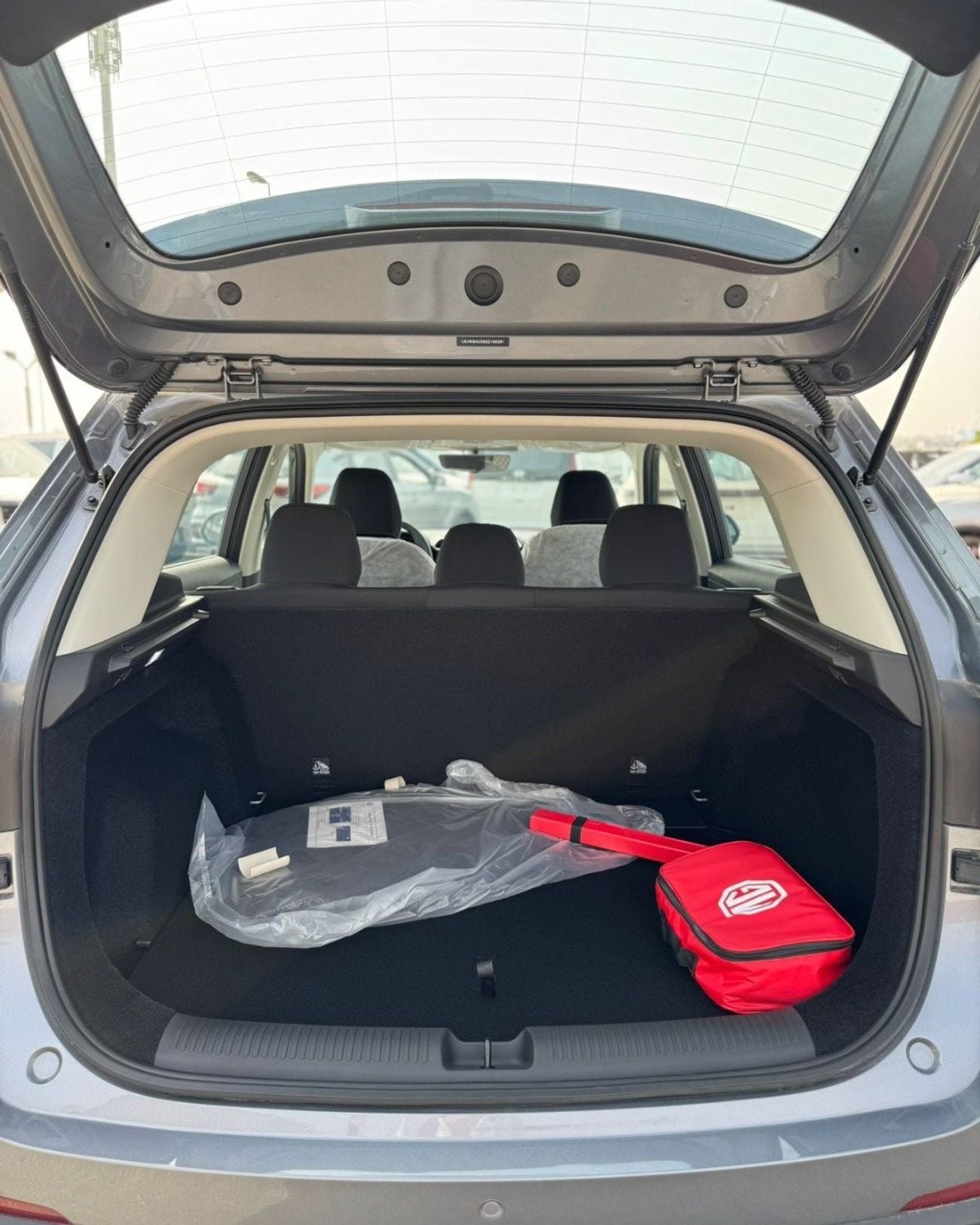 MG ZS NEW MG ZS 1.5L (STD) - 2026 MODEL GRAY COLOR