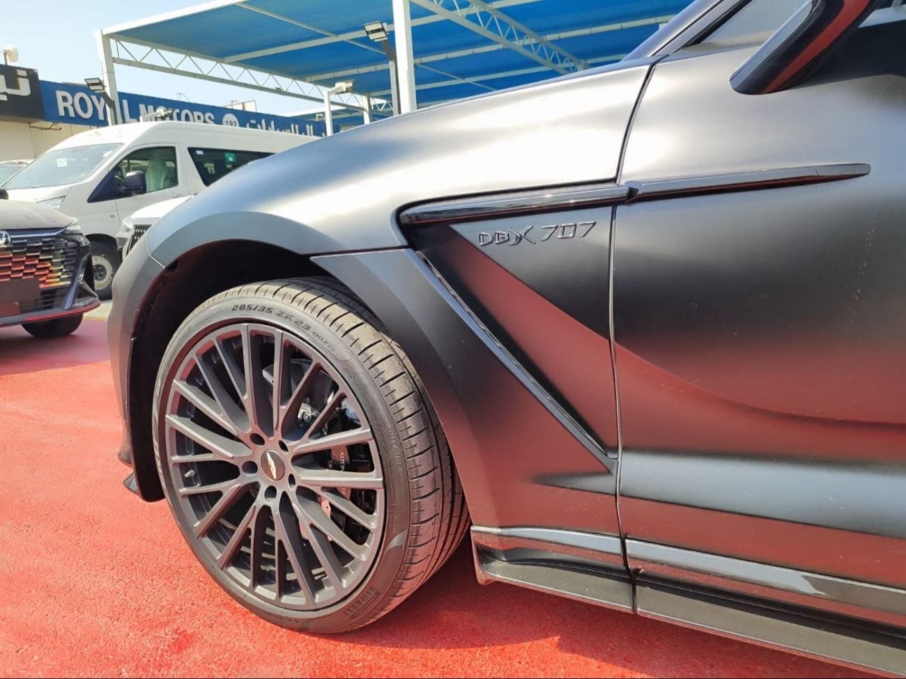 Aston Martin DBX Aston Martin DBX707 Model 2023 Petrol 4.0 AT V8 – Full Option – Luxury Sports SUV – Carbon Fiber Package