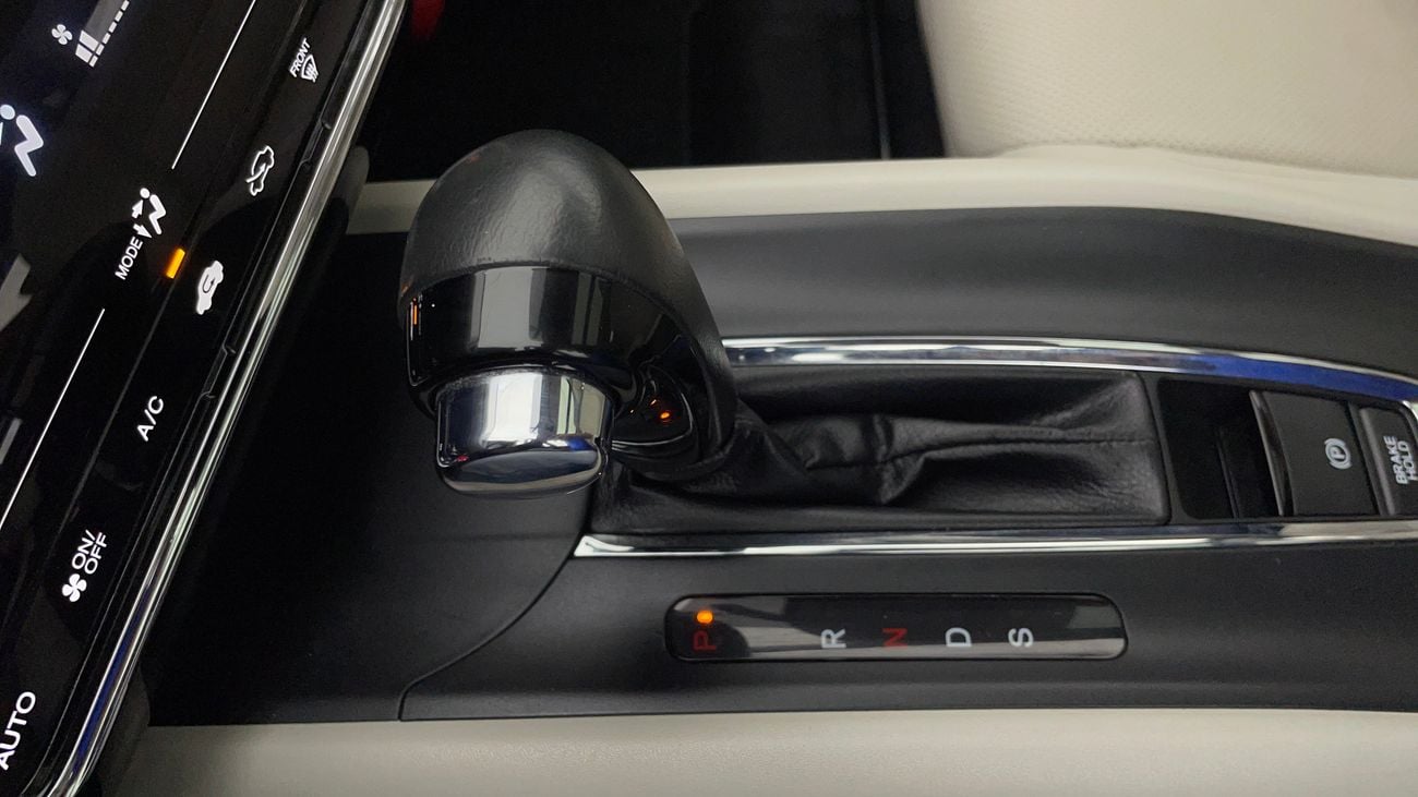 هوندا HRV EX 1.8 | بدون دفعة مقدمة | اختبار القيادة في المنزل