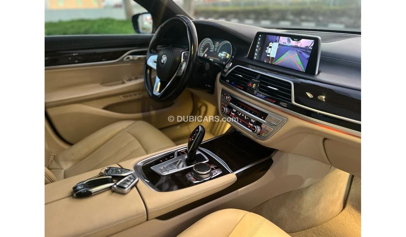 BMW 730Li Luxury BMW 730LI 2.0 2018 GCC FULL OPTION ORIGINAL PAINT FULL SERVICE HISTORY
