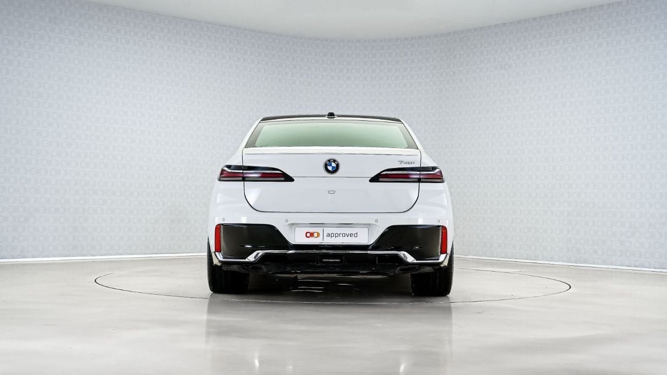 بي أم دبليو 740i UAE's Very Best Example | AED 4,423 Per Month