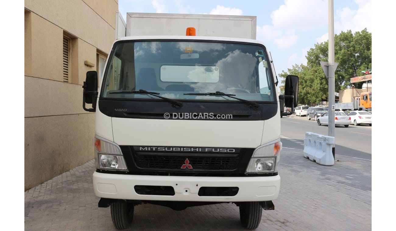 ميتسوبيشي فوسو كانتير ميتسوبيشي بيك اب مع مولد كهرباء 2007 ماشيه فقط 8000 كيلوا