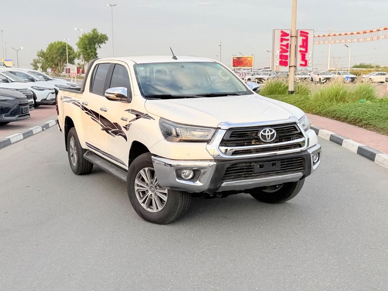 Toyota Hilux S GLX 2.4L 4WD A/T Toyota Hilux pickup Years 2021 Diesel Automatic SR5 2.4 L Automatic 4WD