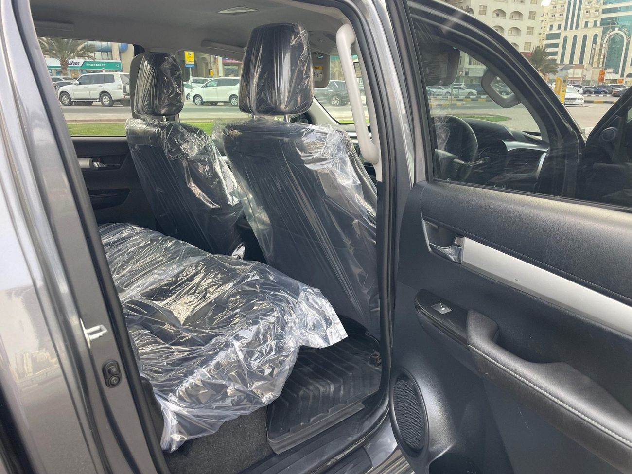 Toyota Hilux SR5 FULL OPTION 4x4 Auto Extra Cab export from Australia