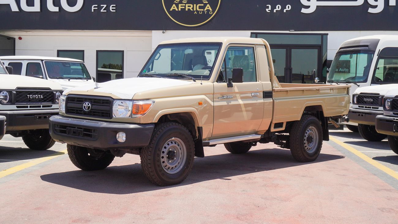 Toyota Land Cruiser Pick Up LX 4.0L V6 SINGLE CABIN M/T