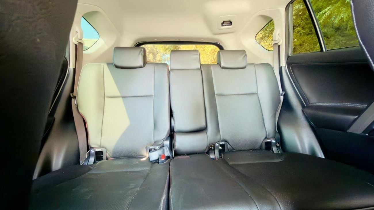 Toyota RAV4 2.0 PETROL ENGINE | 2018 | 2WD | AUTOMATIC TRANSMISSION | RHD | REAR VIEW CAMERA | BLACK INTERIOR