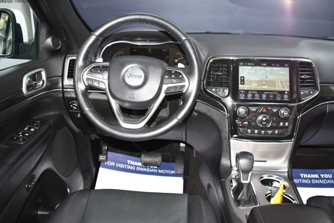 جيب جراند شيروكي AED 2190 PM LIMITED 3.6 AT 4WD GCC DEALER WARRANTY