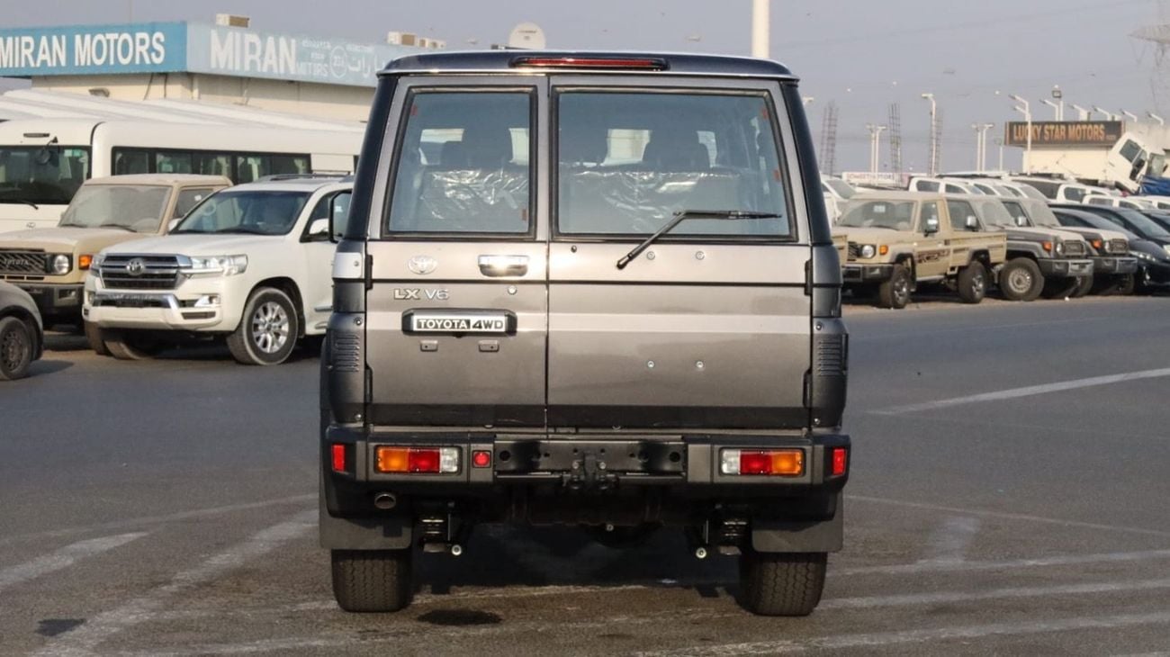 Toyota Land Cruiser 70 S-DLX 2.8L (5 Door)