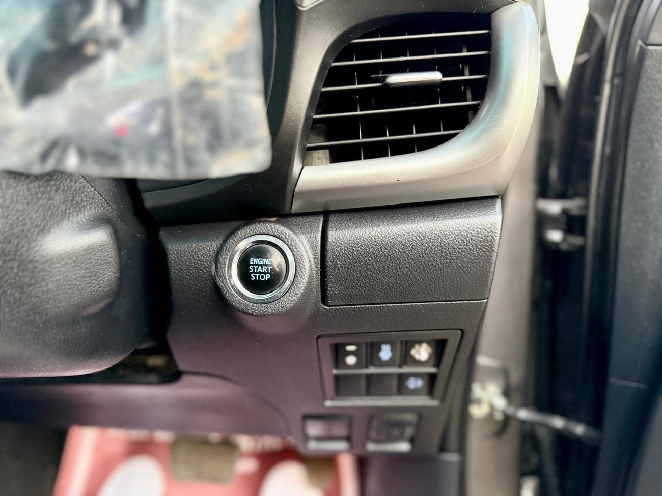 تويوتا هيلوكس GR Sport 2.8L