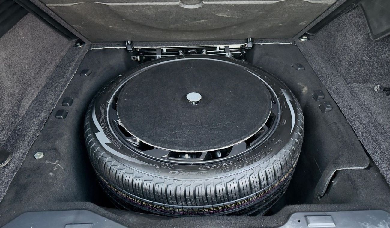 Land Rover Range Rover PREMIUM BEIGE INTERIOR | RHD | 4.4L DIESEL ENGINE | 2017 | 360° CAMERA | PANORAMIC ROOF