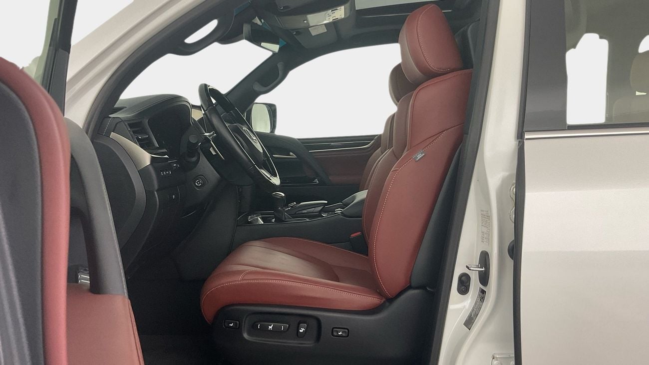 Lexus LX 570 Platinum 5.7L Platinum | Guaranteed Warranty | 0 Down Payment