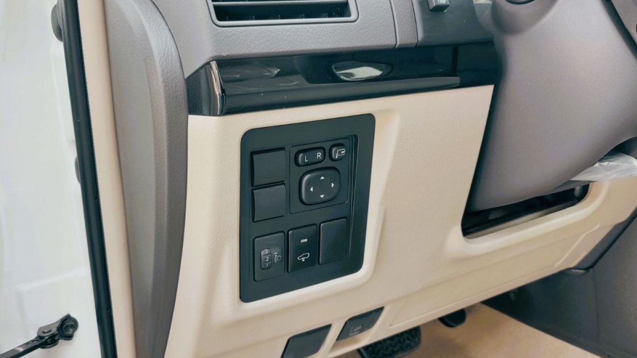 Toyota Prado Toyota Prado 4.0Ltr 4WD  5 Door GCC Specs