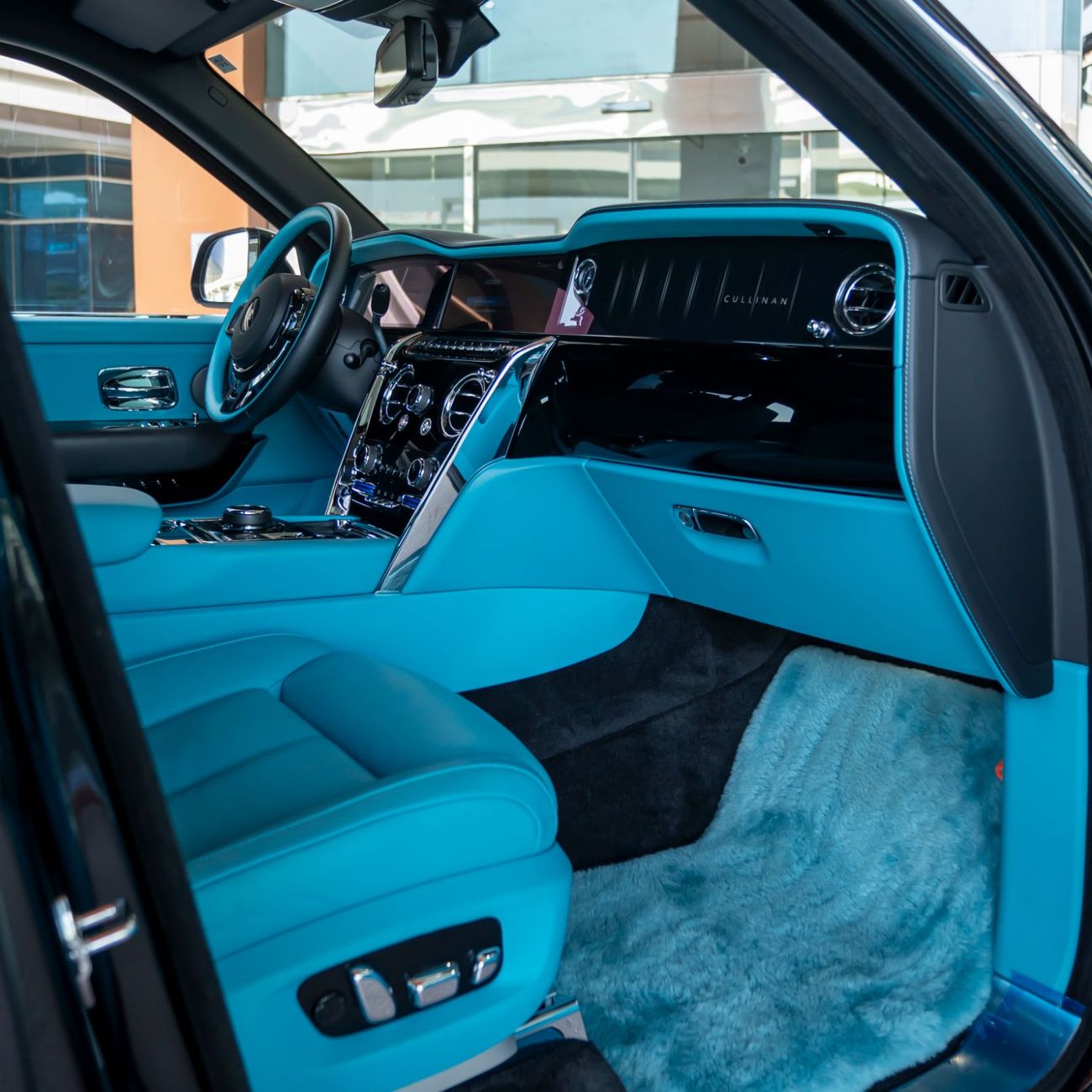 Rolls-Royce Cullinan 2024 ROLLS ROYCE CULLINAN BLACK BADGE DONE ONLY 6000KM