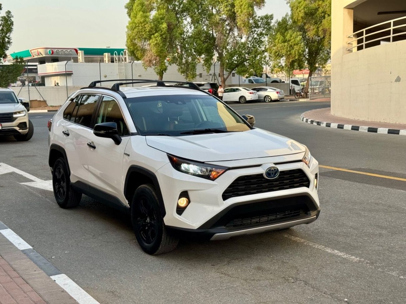 Toyota RAV4 2020 XLE HYBRID ENGINE FULL OPTION USA IMPORTED