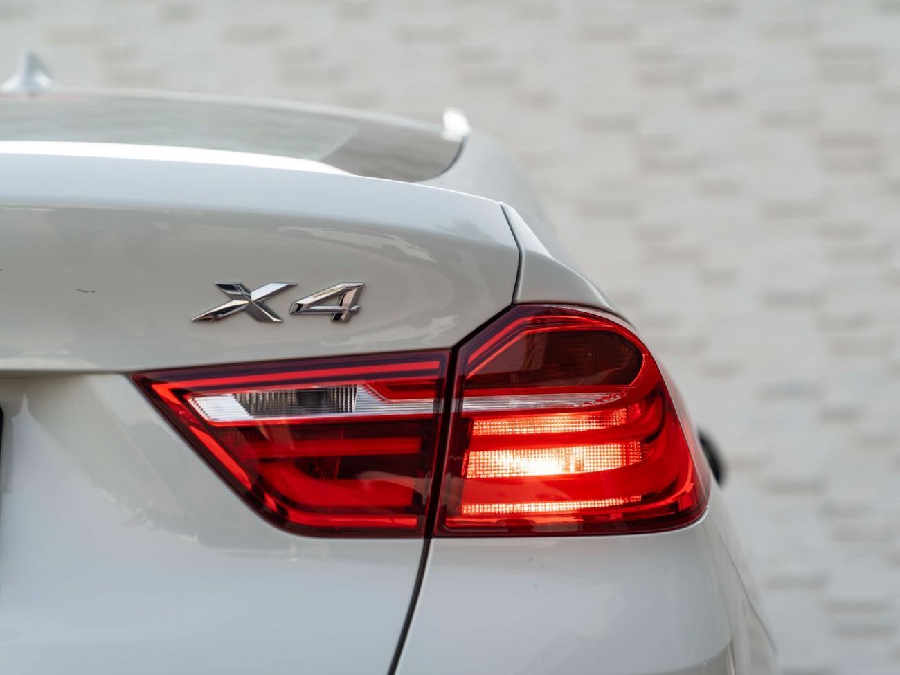 بي أم دبليو X4 xDrive 28i 2.0L