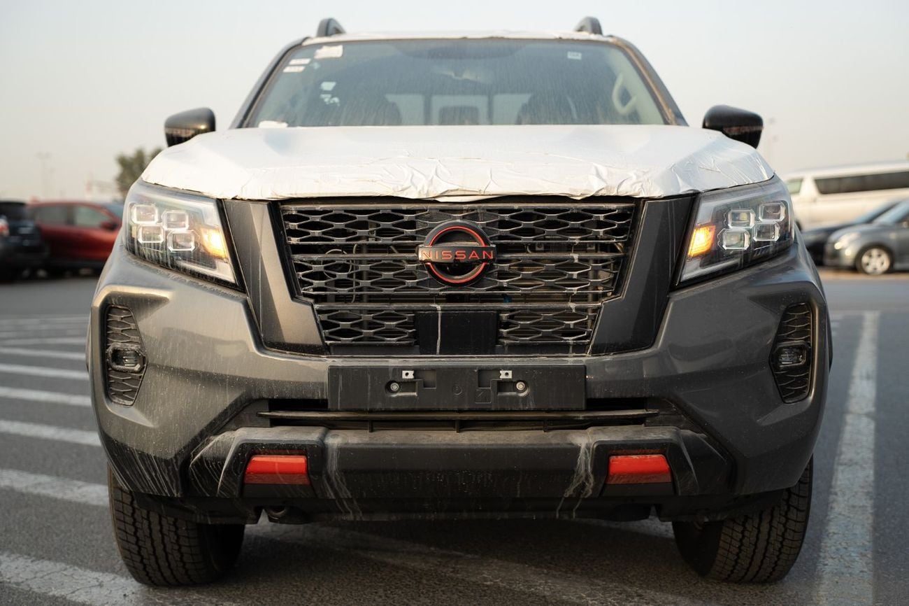 Nissan Navara PRO-4X Off-Road | 2.5L Diesel 4WD A/T (Only For Export)
