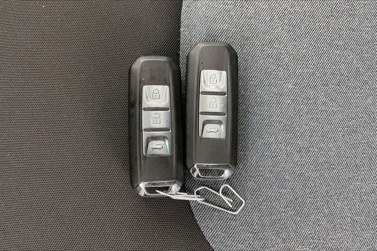 Lexus GX460 Premier | Guaranteed Warranty | 0 Down Payment