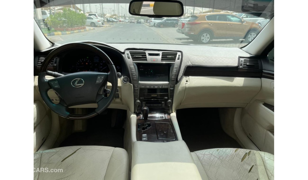 لكزس LS 460 موديل 2008 وارد 8 سلندر ماشية 277000 km