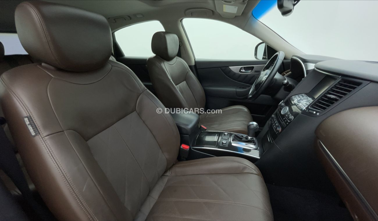 Infiniti QX70 LUXURY 3.7 | Under Warranty | Inspected on 150+ parameters