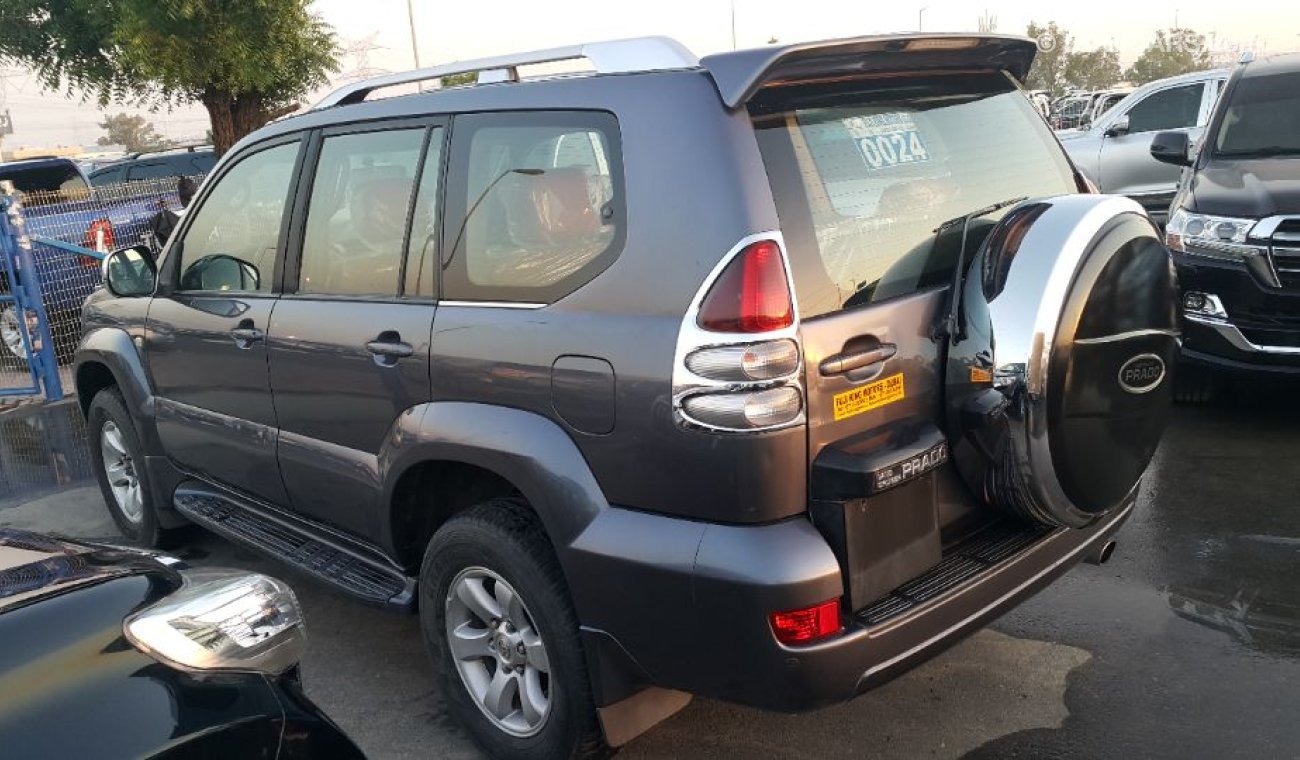 Toyota Prado Full option 2006 Gray color Mint condition