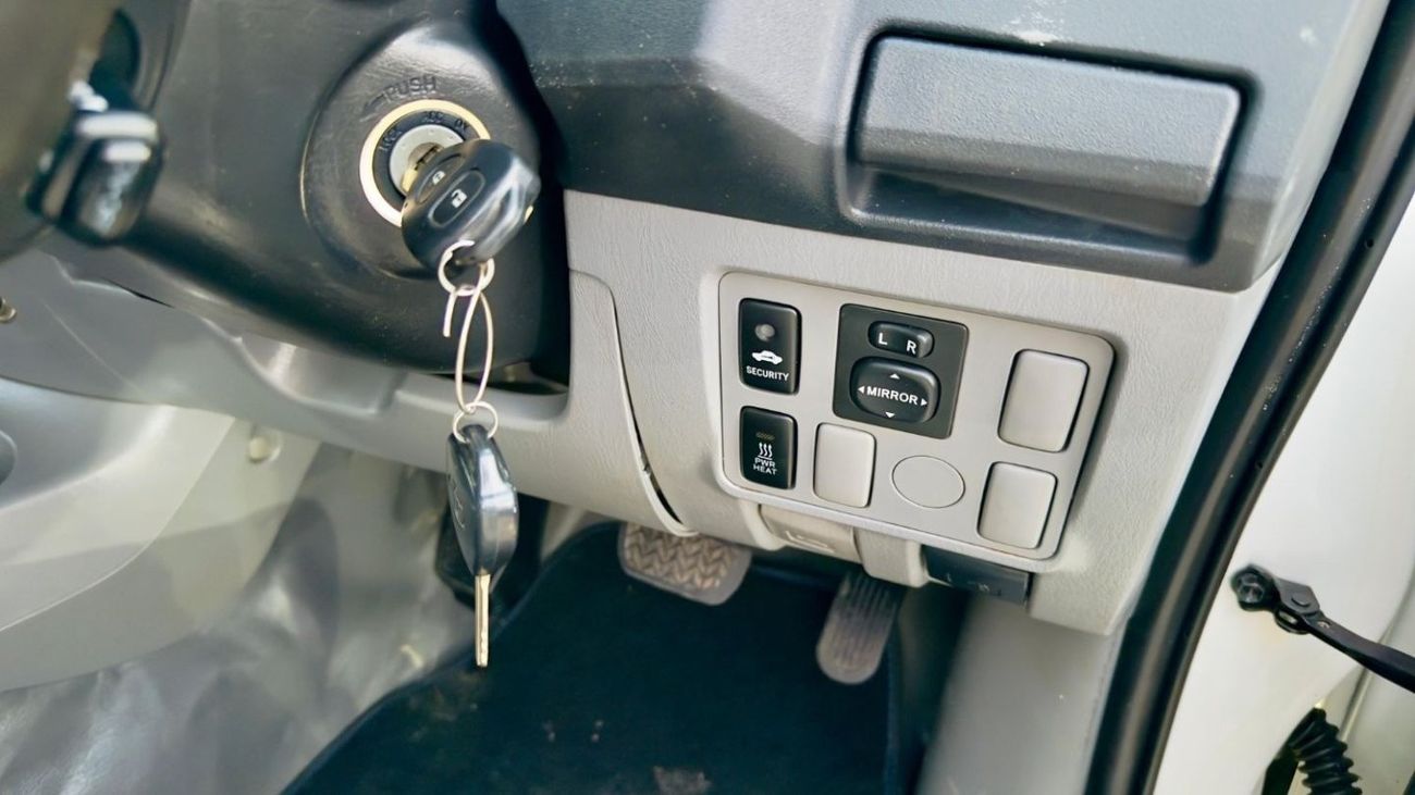 Toyota Hilux DOUBLE CABIN | PREMIUM ARB BULL BAR INSTALLED | 3.0L DIESEL | RHD | 2011 | AIR SNORKEL